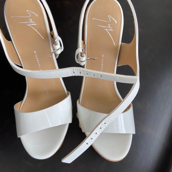 Brand New Giuseppe Zanotti heels - Picture 2 of 9